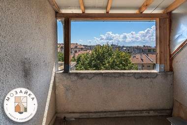 Продажба - Апартамент във Възраждане,  Бургас