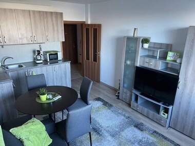 Închiriere - Apartament în Văzrajdane,  Burgas