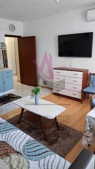 For rent - Apartment in Vazrajdane 1,  Varna