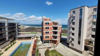 Продажба - Апартамент в Поморие,  Бургас