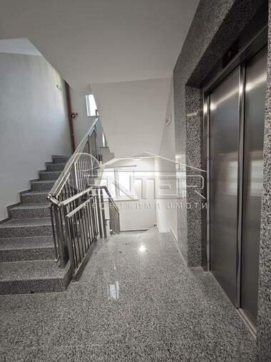 For sale - Apartment in Liatno kino Trakia,  Varna