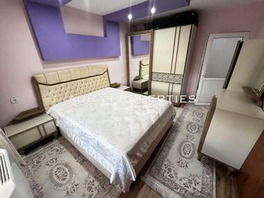 Închiriere - Apartament în Varoș,  Razgrad