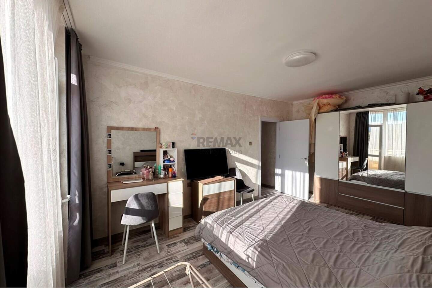 Mehrzimmer Wohnung in Zentar, Targowischte – Foto 2