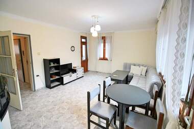 Închiriere - Apartament în Lazur,  Burgas