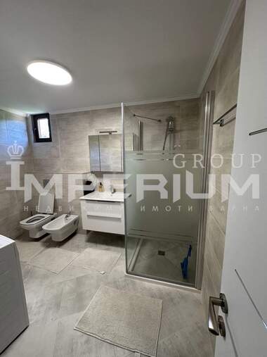 Închiriere - Apartament în Izgrev,  Varna