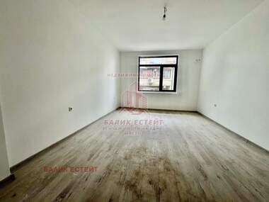For sale - Apartment in Center,  Dobrich