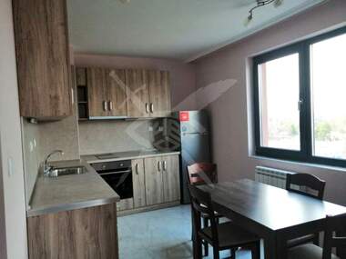 Închiriere - Apartament în Hristo Smirnenski,  Plovdiv