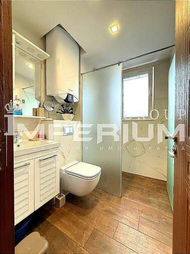Închiriere - Apartament în Ceaîka,  Varna