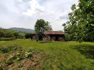 Satış - Ev olarak Elena,  Veliko Tarnovo