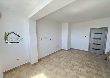 Vânzare - Apartament în Herson,  Șumen