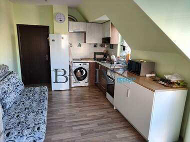 Продажба - Апартамент в Погреби,  Варна