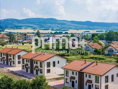 Продажба - Къща в Костинброд,  София Област