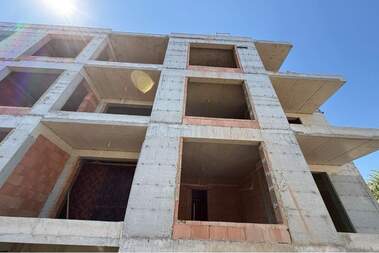 Satış - Apartman olarak Vinica,  Varna