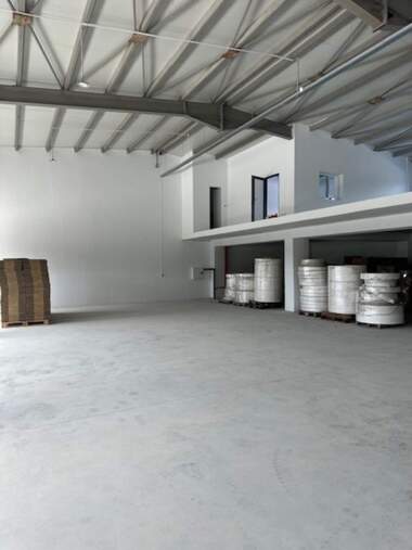 For rent - Storage in Promishlena zona - Iug,  Veliko Tarnovo
