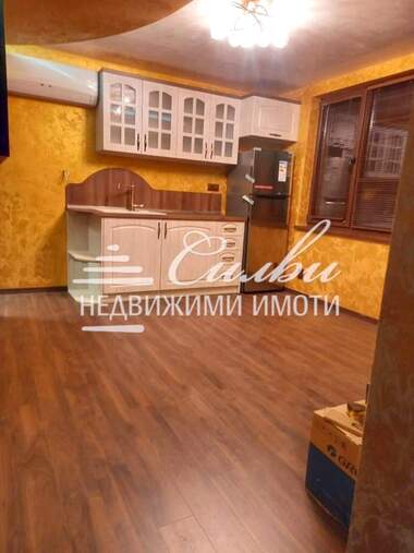 Продажба - Апартамент в Пазара,  Шумен