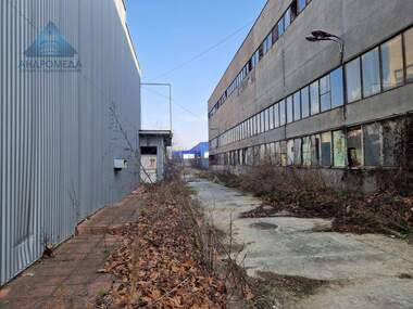 For sale - Warehouse in Industrialna zona - Zapad,  Pleven