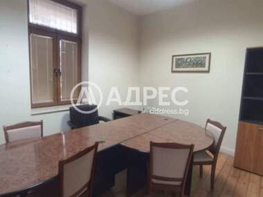 Ενοίκιο - Γραφείο σε Център,  Пловдив