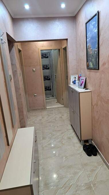 Verkauf - Wohnung in Wazrajdane,  Ruse
