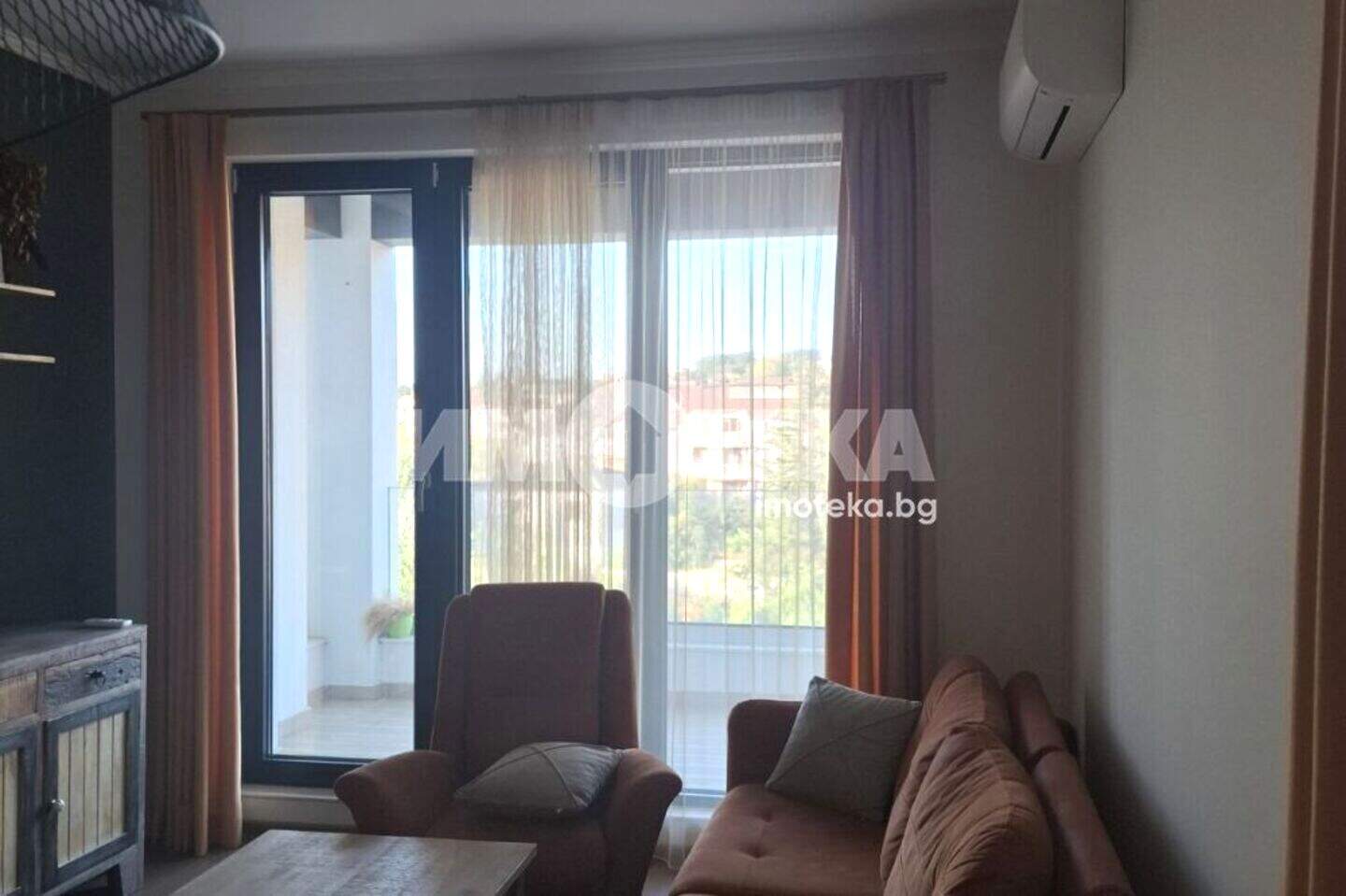 Cu trei camere Apartament în Sfinții Constantin și Elena, Varna – fotografia 6