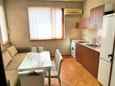 Vânzare - Apartament în Țentăr,  Burgas