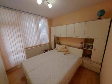 Verkauf - Wohnung in Kooperatiwen  pazar,  Targowishte