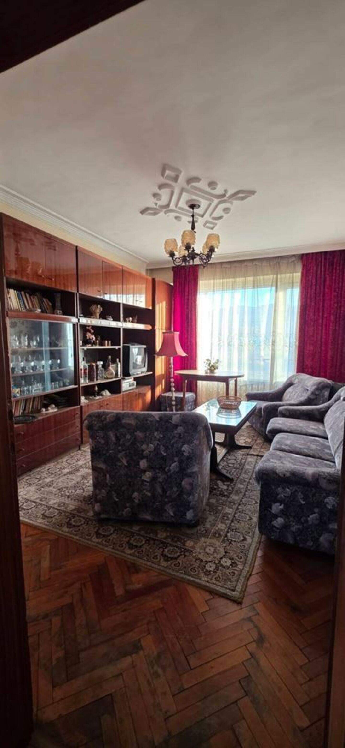 Тристаен Апартамент в Хумни дол, Перник – снимка 2