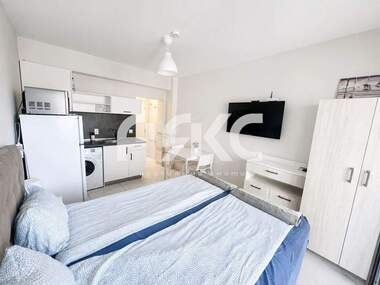 Kira - Apartman olarak Studentski grad,  Sofia