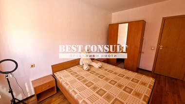 Închiriere - Apartament în Văzrajdane,  Ruse