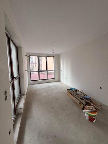 Verkauf - Wohnung in Üjen,  Plowdiw