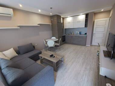 Miete - Wohnung in Lazur,  Burgas