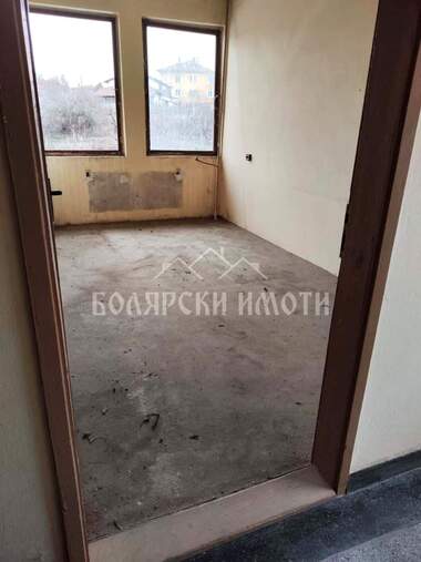 Продажа - Квартира в Дебелец,  Велико Търново