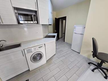 Închiriere - Apartament în Mladejki hălm,  Plovdiv