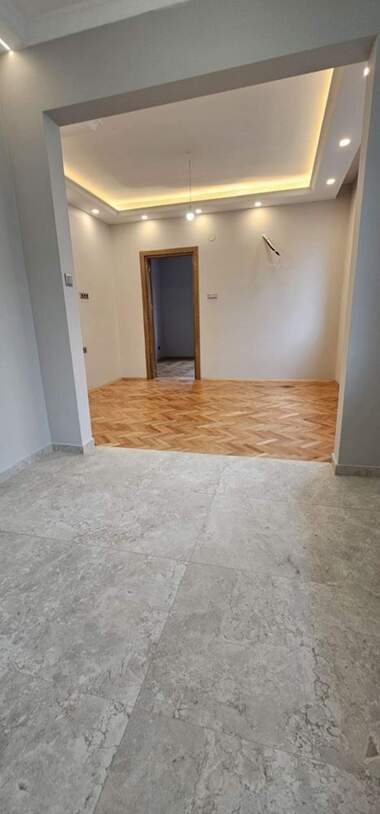 Vânzare - Apartament în Lozeneț,  Sofia