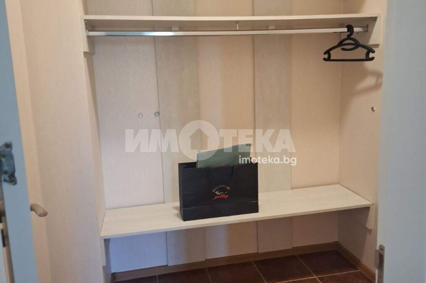 Cu trei camere Apartament în Sfinții Constantin și Elena, Varna – fotografia 9