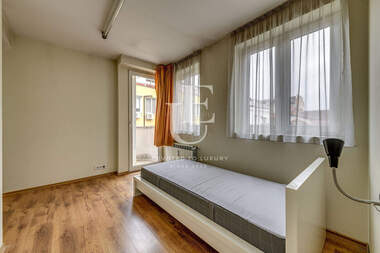 Verkauf - Wohnung in Center,  Sovia