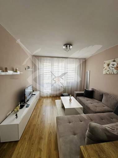 Miete - Wohnung in Banischora,  Sovia