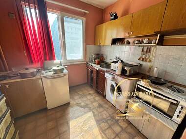 For sale - Apartment in Liuben Karavelov,  Haskovo