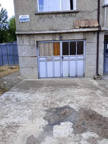 Продажба - Апартамент в Кубрат,  Разград