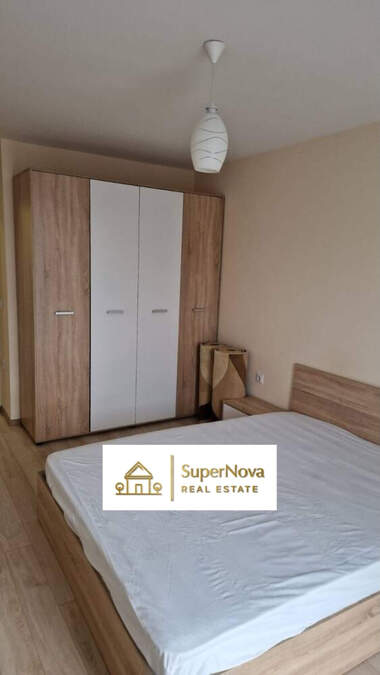 Închiriere - Apartament în Hristo Smirnenski,  Plovdiv