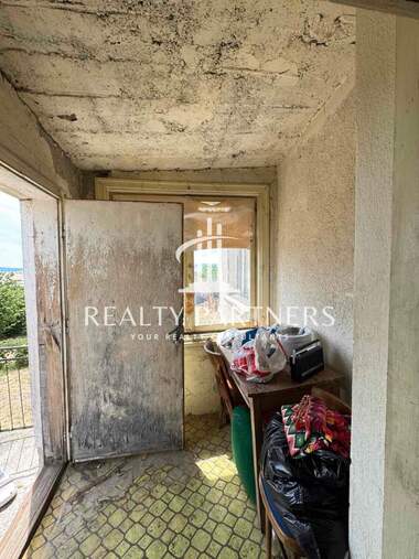 For sale - House in Viskiar,  Pernik