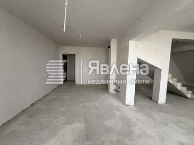 Продажба - Апартамент в Център,  Ямбол