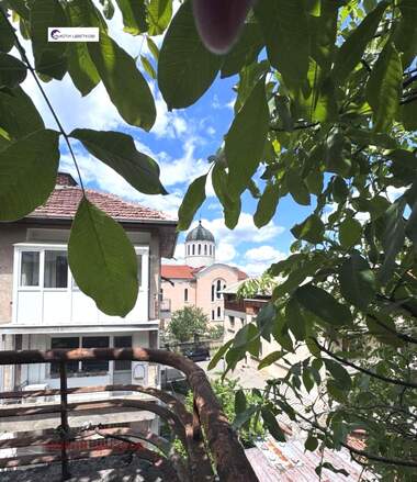 Verkauf - Etage von Haus in Zentar,  Wraza