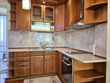 For sale - Apartment in Centеr,  Veliko Tarnovo