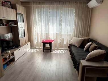 Vânzare - Apartament în Rodina 2,  Ruse