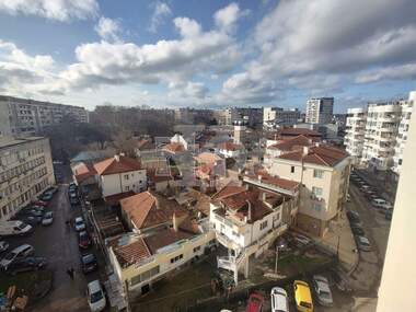 For sale - Apartment in Center,  Dobrich