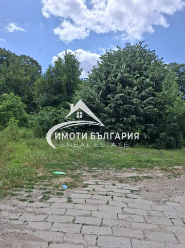 Vânzare - Teren de construcții în Kalofer,  Plovdiv