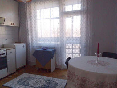 Miete - Wohnung in Zentar,  Weliko Tarnowo