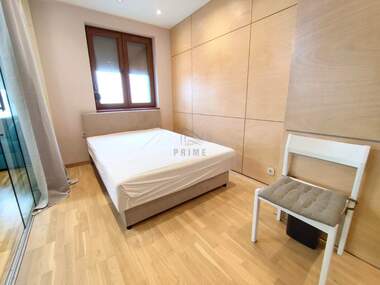 Miete - Wohnung in Wazrajdane,  Burgas