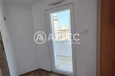 Ενοίκιο - Διαμέρισμα σε ВИНС - Червен площад,  Варна
