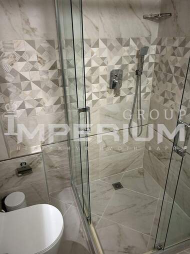 Închiriere - Apartament în Liatno kino Trakia,  Varna